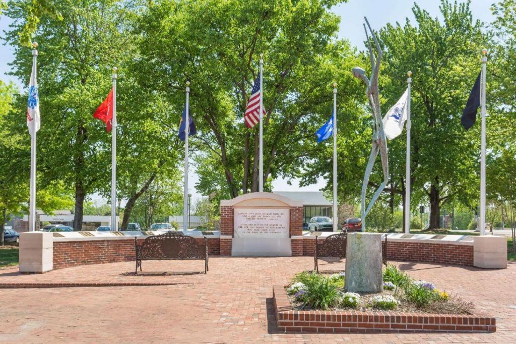 Clarion Pointe - Greensboro Coliseum Area Екстериор снимка