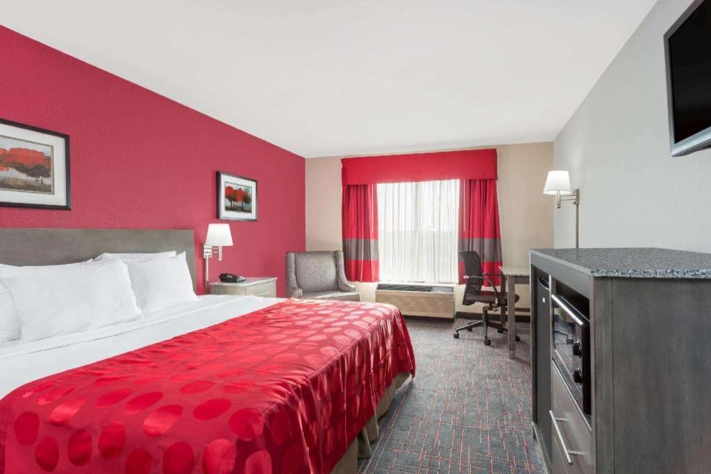Clarion Pointe - Greensboro Coliseum Area Екстериор снимка