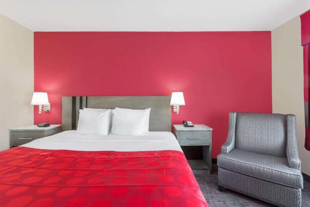 Clarion Pointe - Greensboro Coliseum Area Екстериор снимка