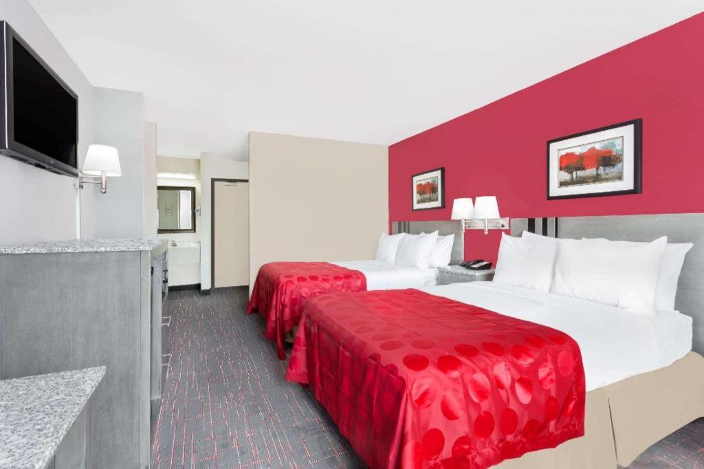 Clarion Pointe - Greensboro Coliseum Area Екстериор снимка