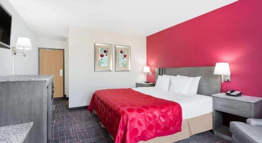 Clarion Pointe - Greensboro Coliseum Area Екстериор снимка